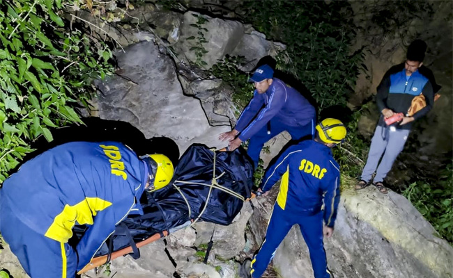 Car plunges into gorge in Uttarakhand's Rudraprayag, three killed